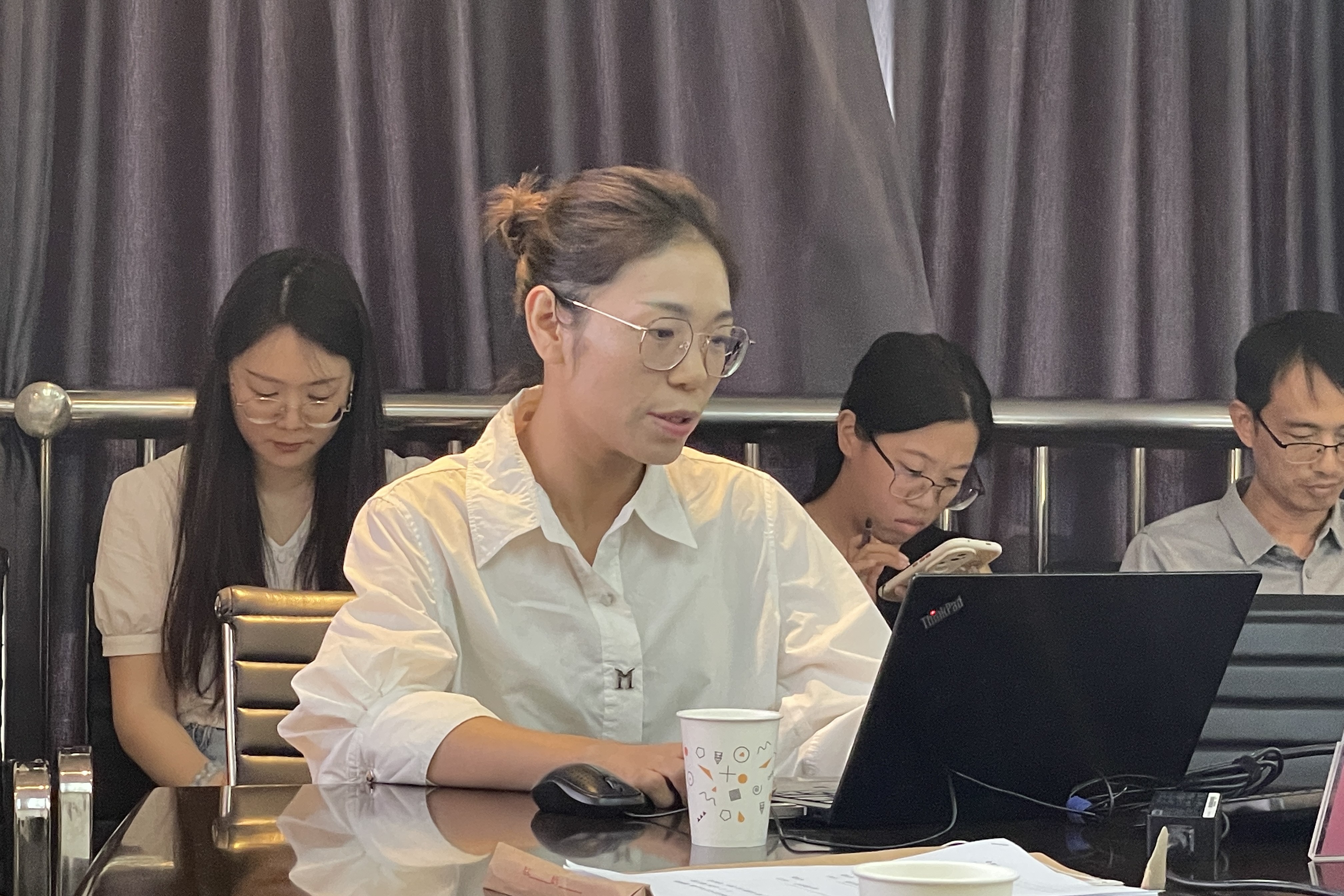 图4 南油小学汇报.jpg