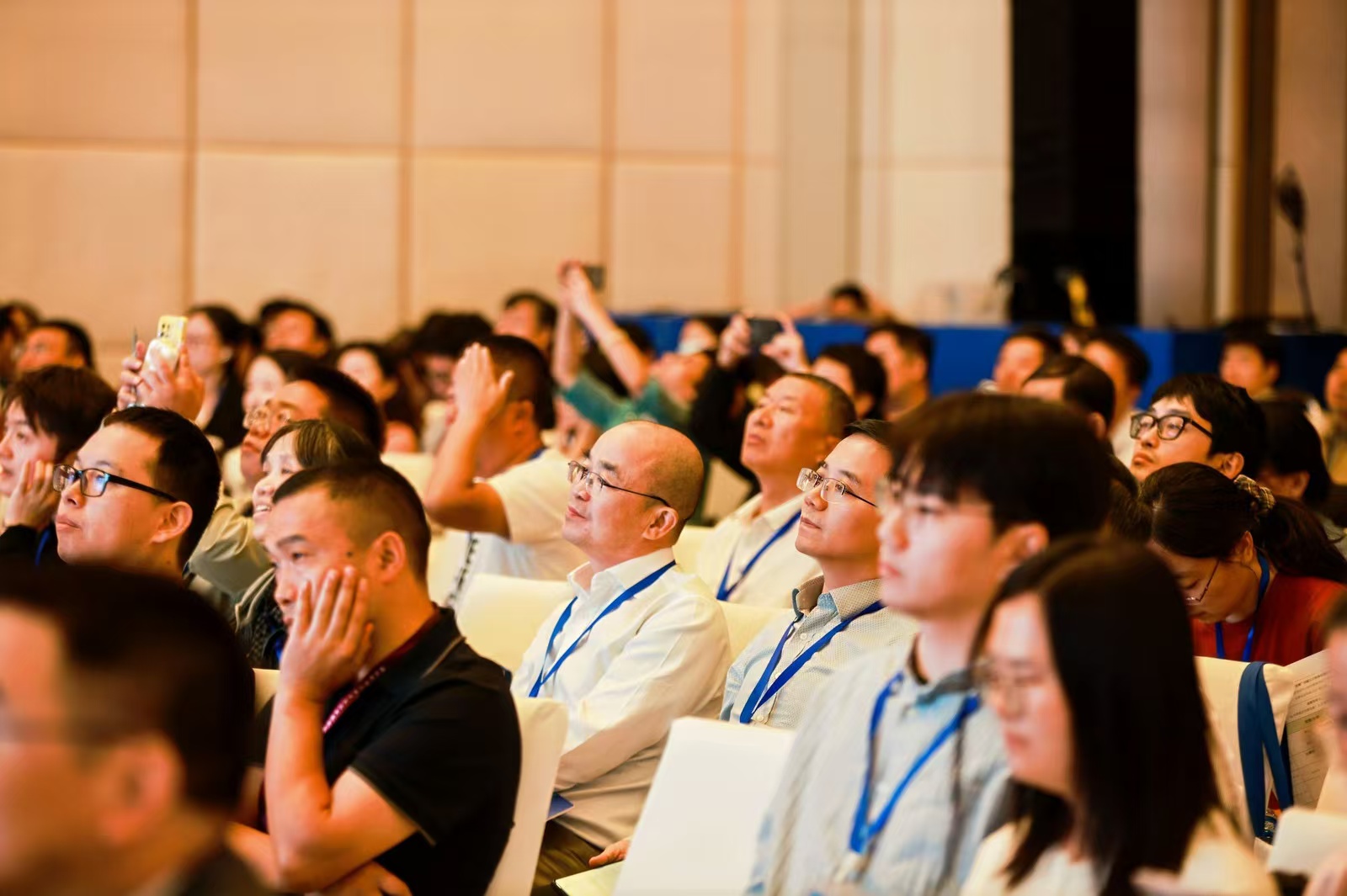 5 微信图片_2025-11-17_094159_319.jpg