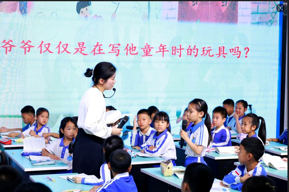 图10 向南小学韩霜执教.jpg