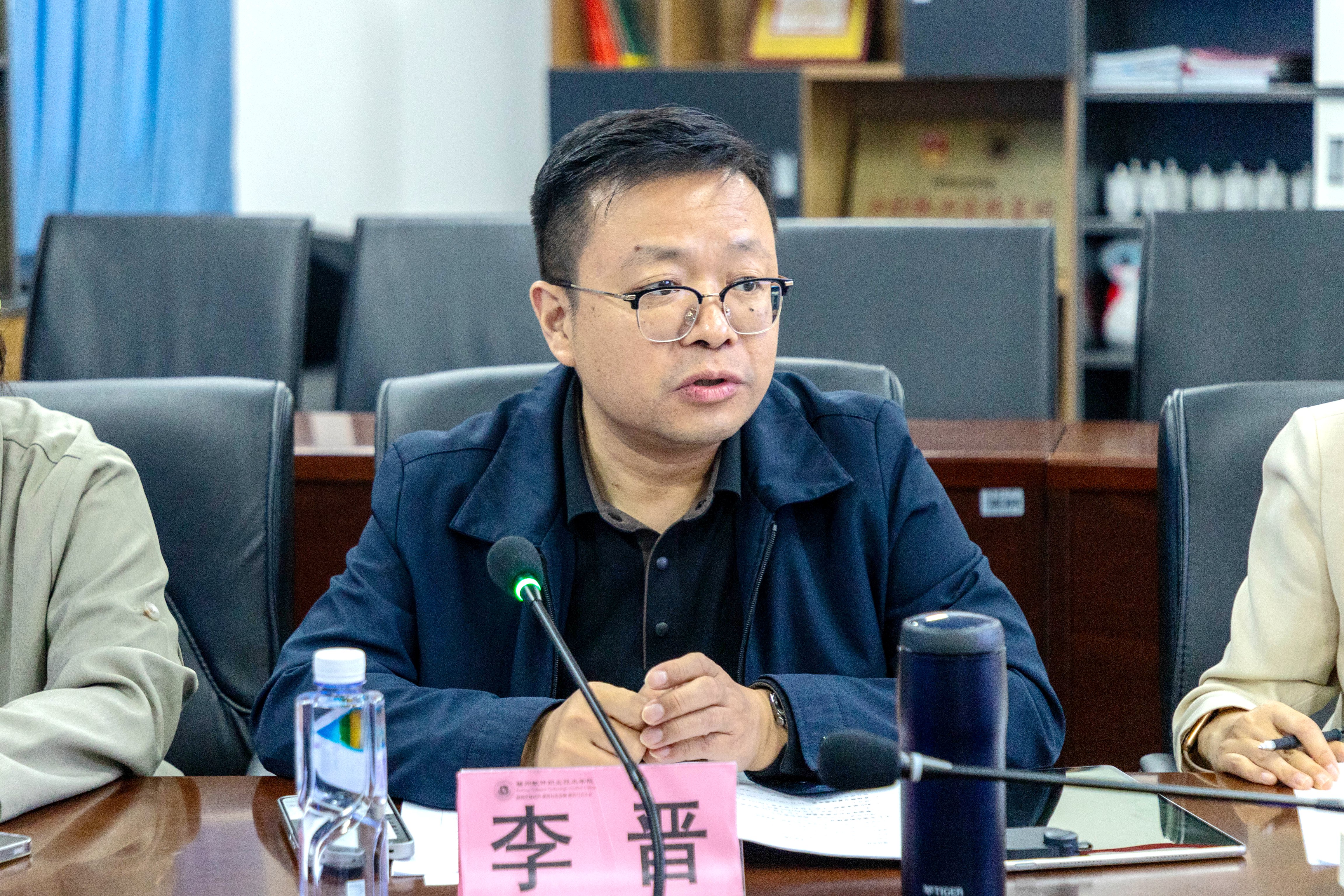图 13 福州软件职业技术学院副校长李晋发言.jpg
