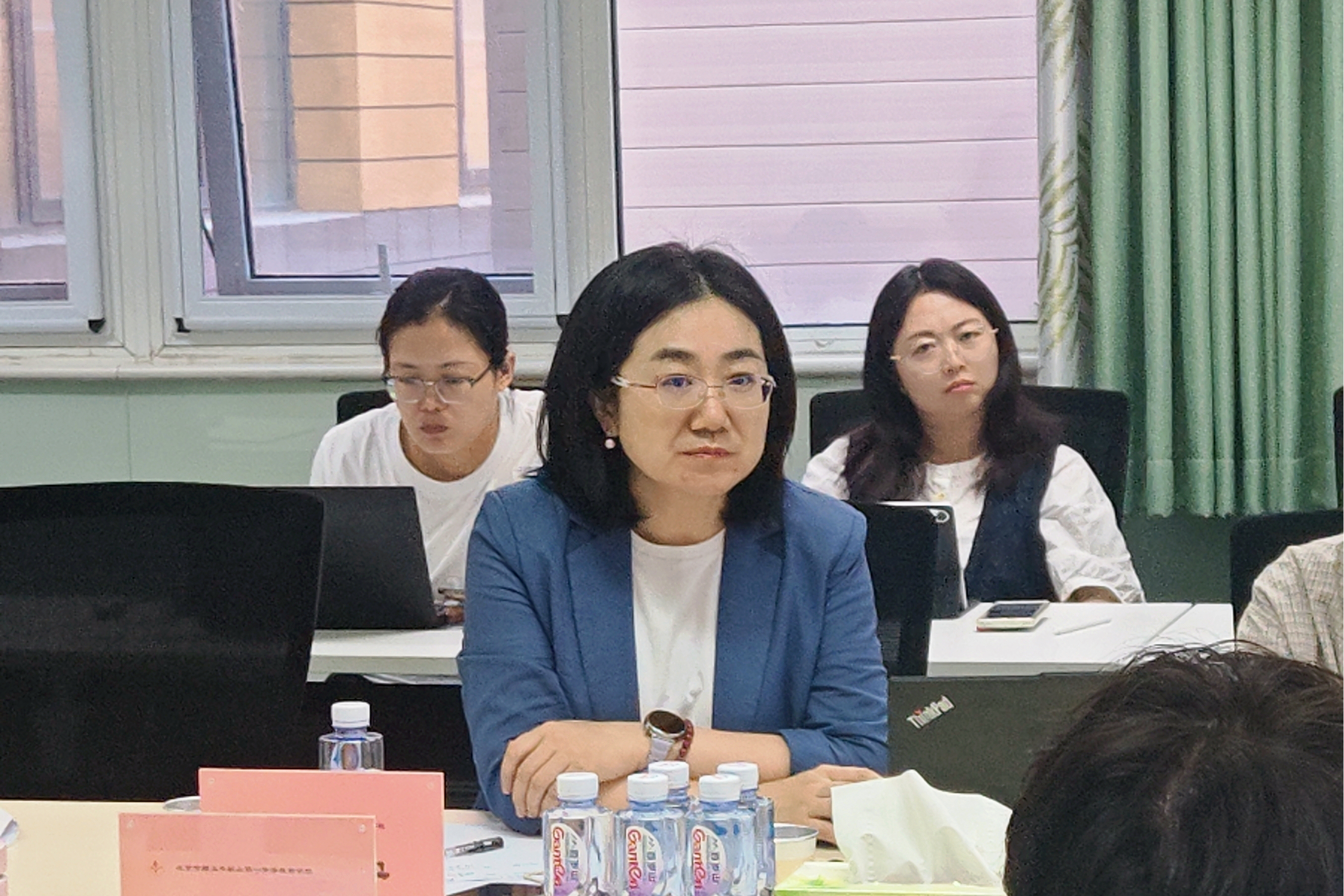 图4 马宁教授指导点评.jpg